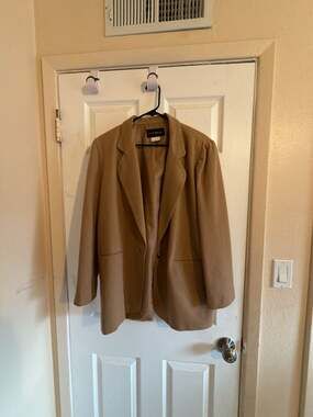 Harris/Wallace Vintage Camel Wool Blend Single-Breasted Relaxed Blazer